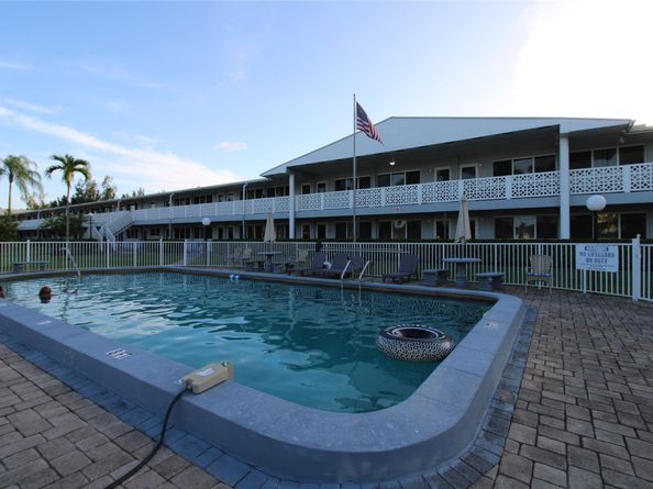 600 Layne Blvd 119, Hallandale Beach FL 33009