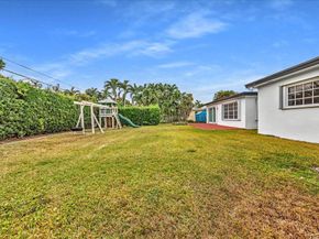 3820 Cleveland St, Hollywood FL 33021