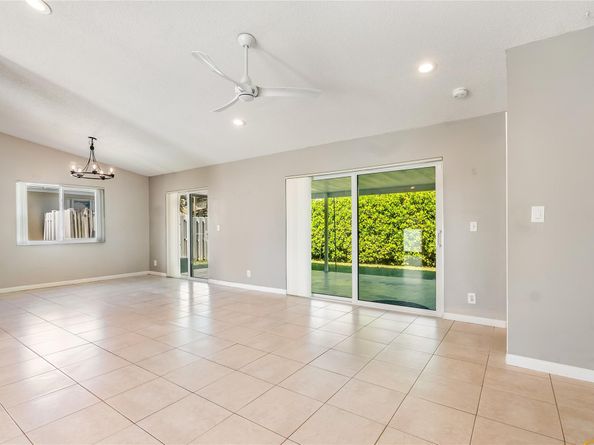 9329 NW 53rd Ct, Sunrise FL 33351