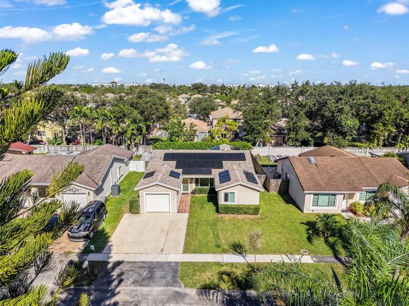 9329 NW 53rd Ct, Sunrise FL 33351