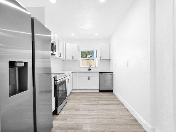 419 NW 19th Ave, Fort Lauderdale FL 33311