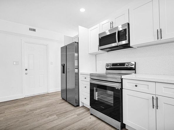 419 NW 19th Ave, Fort Lauderdale FL 33311