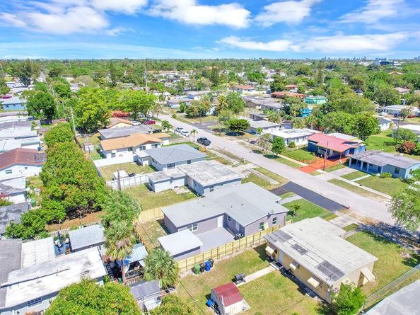419 NW 19th Ave, Fort Lauderdale FL 33311