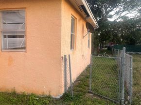 2522 NW 3rd Street, Pompano Beach FL 33069