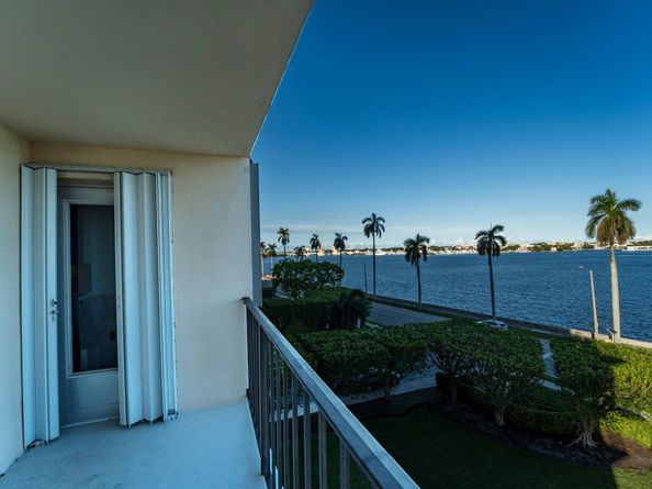 1801 S Flagler Drive 402, West Palm Beach FL 33401