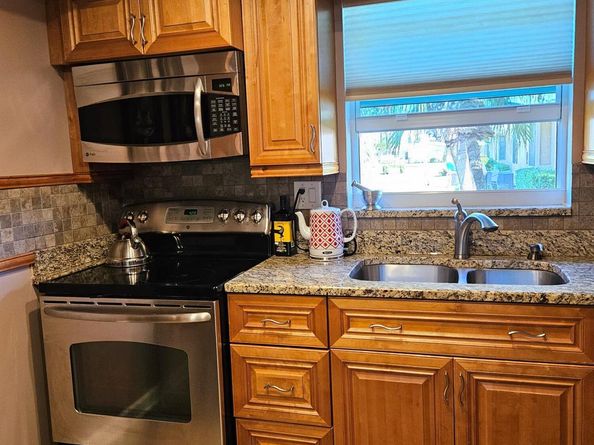2677 Dudley Drive W G, West Palm Beach FL 33415