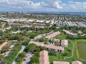 492 Hardwood Place, Boca Raton FL 33431