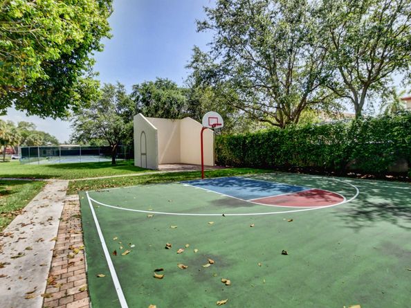 492 Hardwood Place, Boca Raton FL 33431