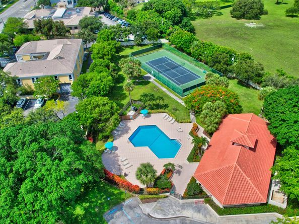 492 Hardwood Place, Boca Raton FL 33431