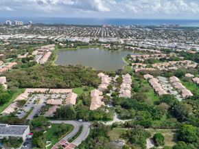 492 Hardwood Place, Boca Raton FL 33431