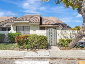 492 Hardwood Place, Boca Raton FL 33431