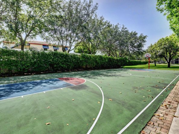492 Hardwood Place, Boca Raton FL 33431