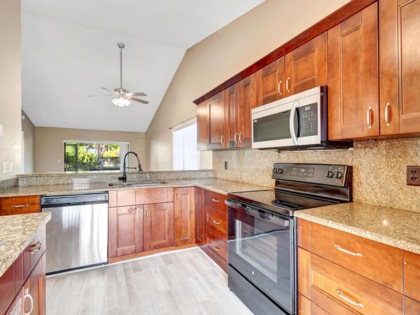 492 Hardwood Place, Boca Raton FL 33431