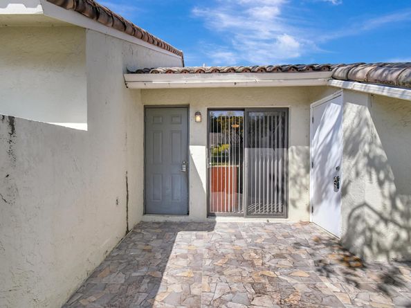 492 Hardwood Place, Boca Raton FL 33431