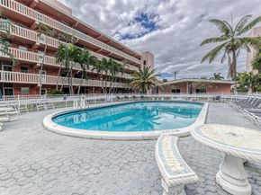 200 NE 12th Ave 6A, Hallandale Beach FL 33009