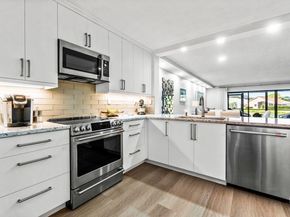 12871 Briarlake Drive 102, Palm Beach Gardens FL 33418