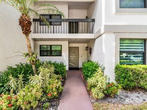 12871 Briarlake Drive 102, Palm Beach Gardens FL 33418