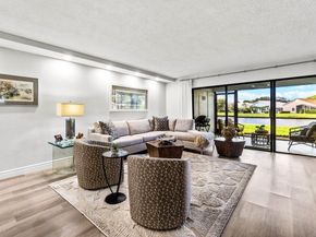 12871 Briarlake Drive 102, Palm Beach Gardens FL 33418
