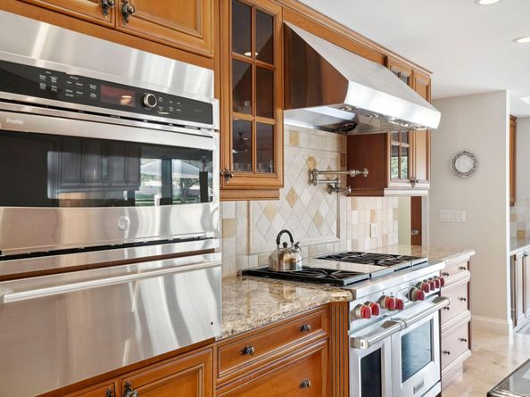 90 Compass Ln, Fort Lauderdale FL 33308