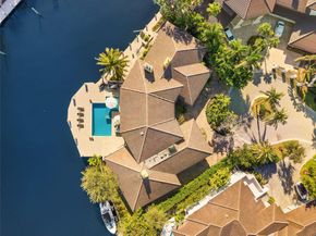 90 Compass Ln, Fort Lauderdale FL 33308