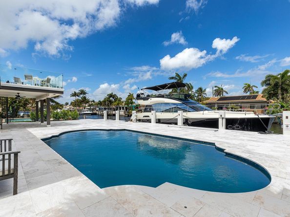 2447 SE 10th Street, Pompano Beach FL 33062