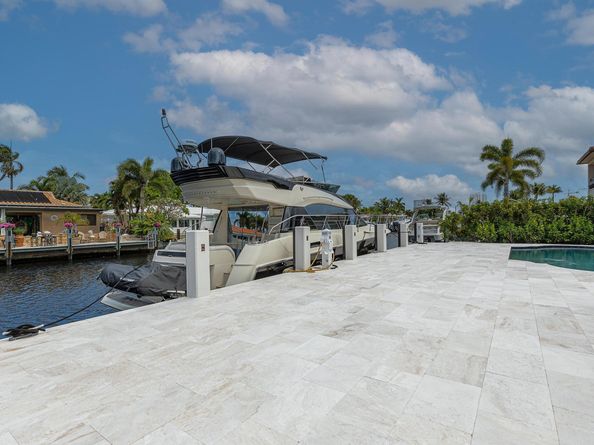 2447 SE 10th Street, Pompano Beach FL 33062