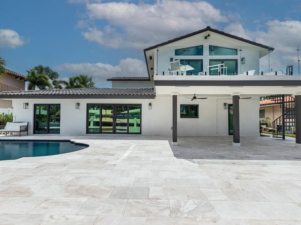 2447 SE 10th Street, Pompano Beach FL 33062