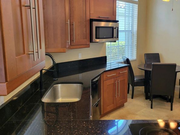 6675 NW 25th Way, Boca Raton FL 33496