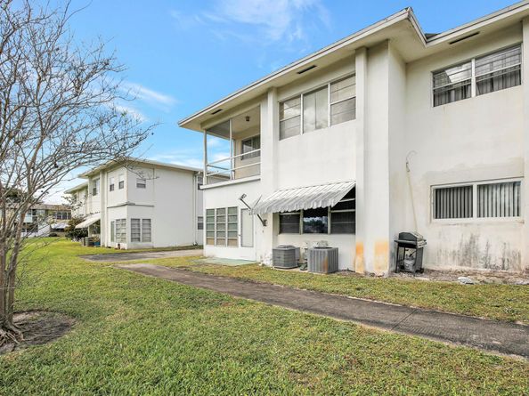 6730 Arbor Drive 110, Miramar FL 33023