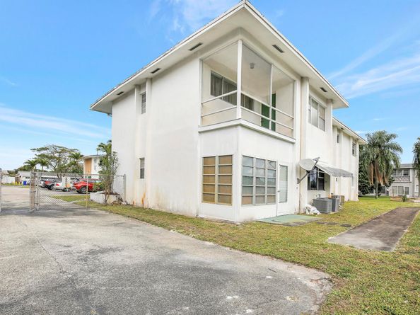 6730 Arbor Drive 110, Miramar FL 33023