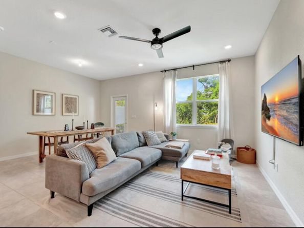 3247 Watercress Drive, Lauderdale Lakes FL 33311