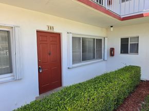 3320 Lake Osborne Drive 109, Lake Worth Beach FL 33461