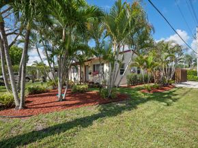 1645 NE 16th Avenue, Fort Lauderdale FL 33305