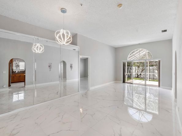 17646 SW 10th Street, Pembroke Pines FL 33029