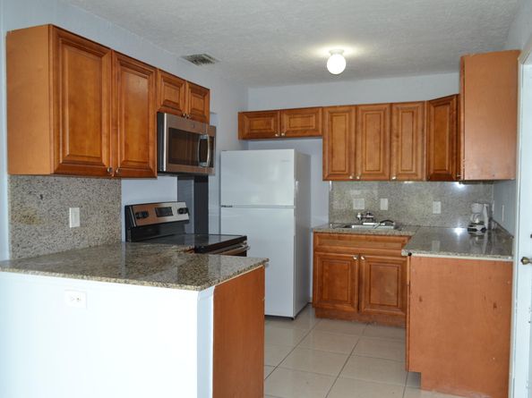 608 NW 20th Court, Pompano Beach FL 33060