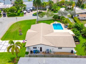 1420 NE 42nd Court, Oakland Park FL 33334