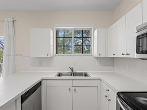 2741 NE 4th Street 202, Homestead FL 33033