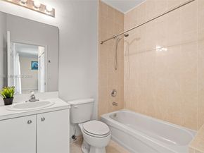 2741 NE 4th Street 202, Homestead FL 33033