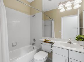 1500 W Lacosta Dr W, Pembroke Pines FL 33027