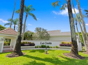 1500 W Lacosta Dr W, Pembroke Pines FL 33027