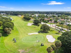 1500 W Lacosta Dr W, Pembroke Pines FL 33027