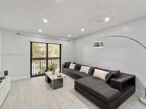 10003 Winding Lake Road 203, Sunrise FL 33351