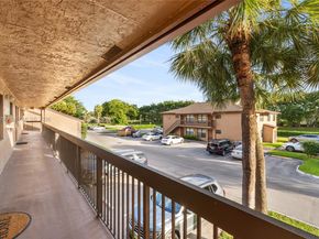10003 Winding Lake Road 203, Sunrise FL 33351