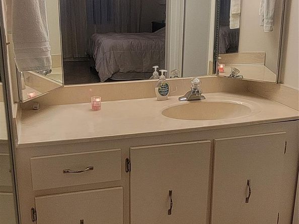 1252 Club Dr W D, Delray Beach FL 33445