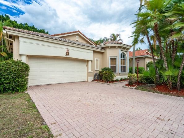 5860 NW 120th Avenue, Coral Springs FL 33076