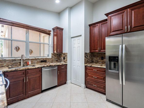 5860 NW 120th Avenue, Coral Springs FL 33076