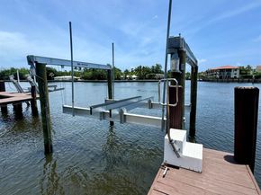 931 Palm Trail 4, Delray Beach FL 33483
