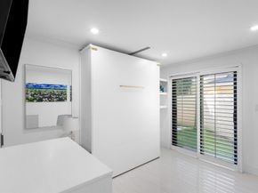 931 Palm Trail 4, Delray Beach FL 33483