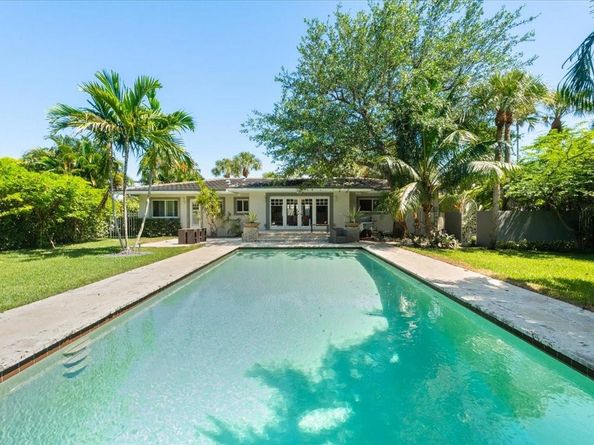 1635 Seabreeze Blvd, Fort Lauderdale FL 33316