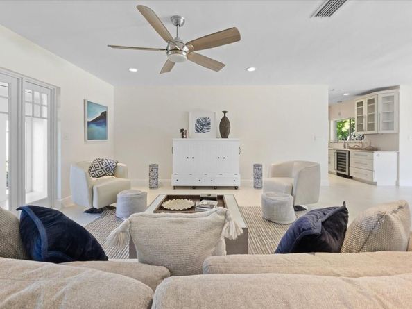 1635 Seabreeze Blvd, Fort Lauderdale FL 33316